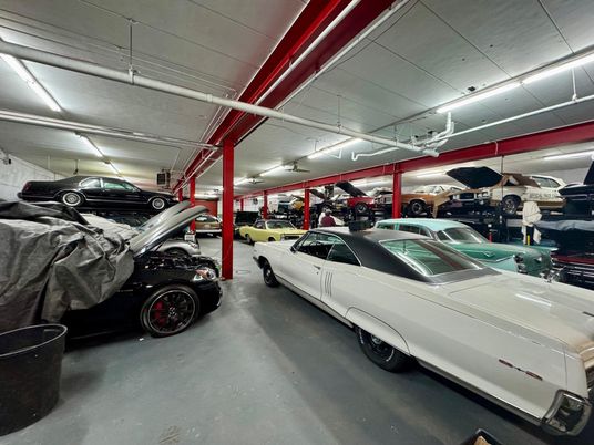 Garage, Interior