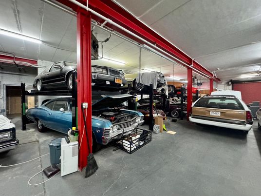 Garage, Interior