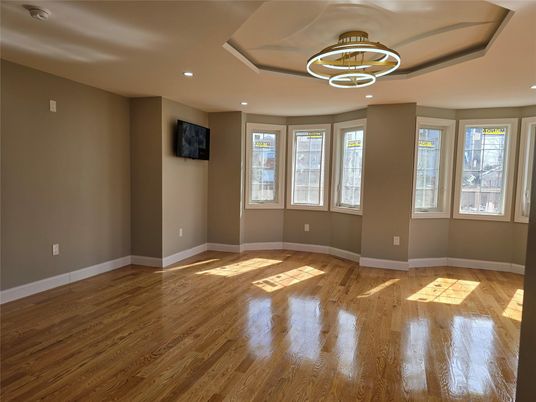 Empty room, Interior, Pendant Lights, Recessed Lighting, Wood Texture Flooring