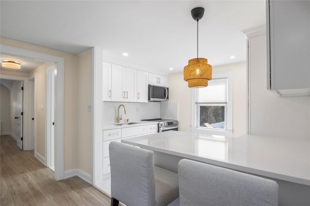 Interior, Kitchen, Pendant Lights, Recessed Lighting, Wood Texture Flooring
