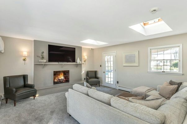 Fireplace, Interior, Living room