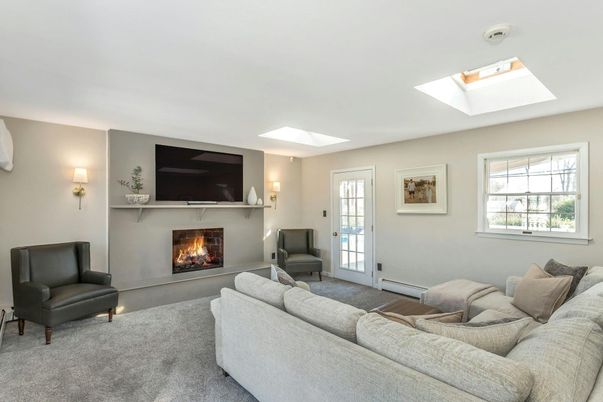 Fireplace, Interior, Living room