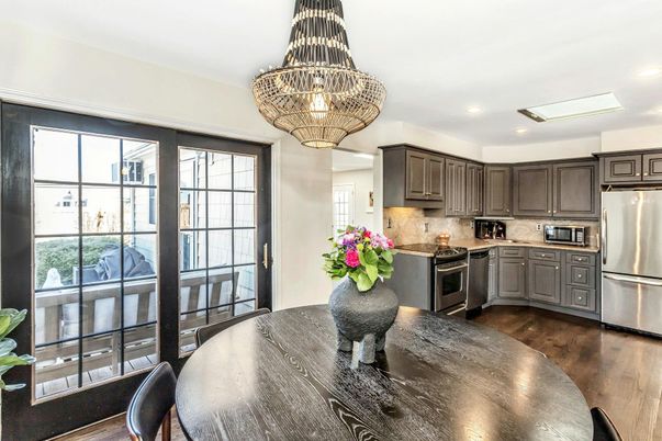 Chandelier, Dining room, Interior, Kitchen, Recessed Lighting, Stainless Steel Appliances, Wood Texture Flooring