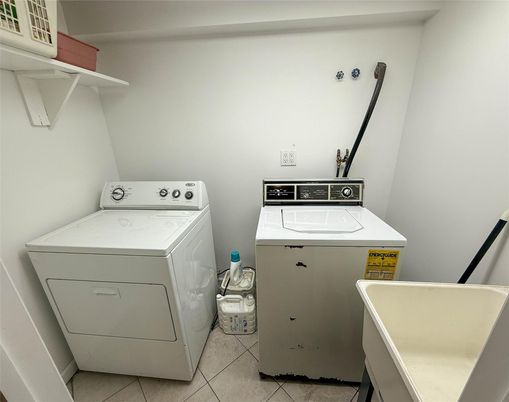 Interior, Utility Closets, Washer