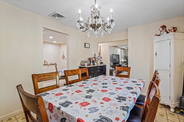 Chandelier, Dining room, Interior, Recessed Lighting