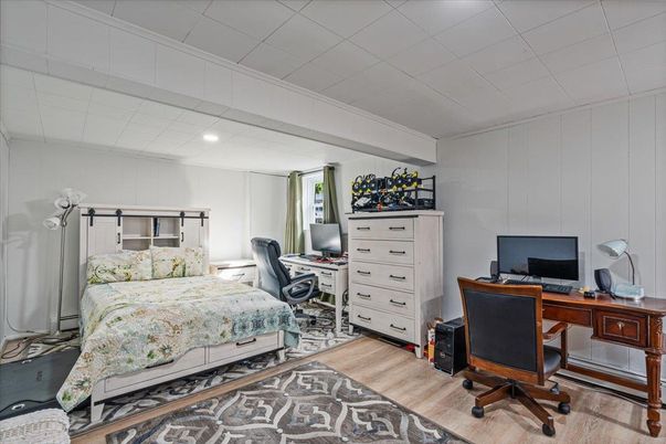 Bedroom, Home Office, Interior, Recessed Lighting, Wood Texture Flooring