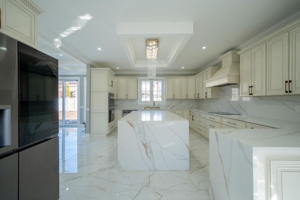 Chandelier, Interior, Kitchen, Marble, Marble Walls, Recessed Lighting