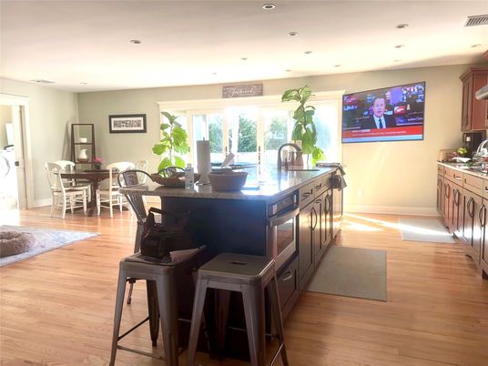 Dining room, Interior, Kitchen, Recessed Lighting, Wood Texture Flooring