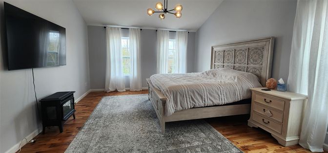 Bedroom, Interior, Pendant Lights, Wood Texture Flooring