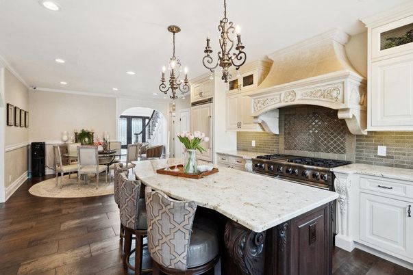 Chandelier, Dining room, Interior, Kitchen, Recessed Lighting, Stainless Steel Appliances, Wood Texture Flooring