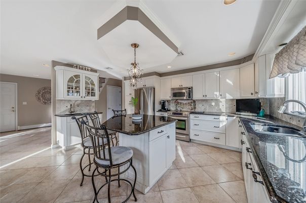 Chandelier, Interior, Kitchen, Recessed Lighting, Stainless Steel Appliances