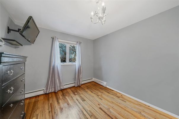 Chandelier, Empty room, Interior, Wood Texture Flooring