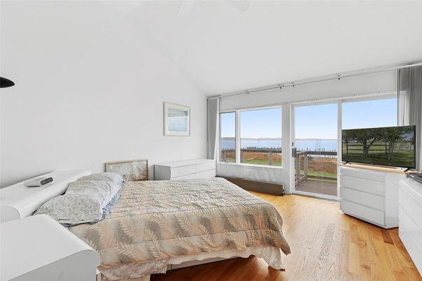 Bedroom, Interior, Water, Wood Texture Flooring