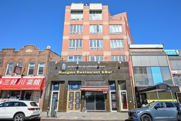 Exterior, Facade, Condo Building