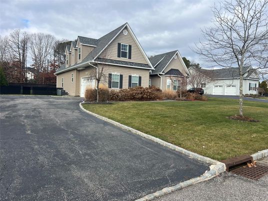 Attached, Exterior, Facade, Tudor Revival