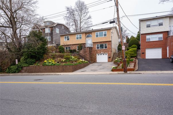 Attached, Exterior, Facade, Brick Facade, Rowhouse