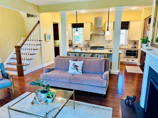 Interior, Kitchen, Living room, Pendant Lights, Recessed Lighting, Stainless Steel Appliances, Wood Texture Flooring