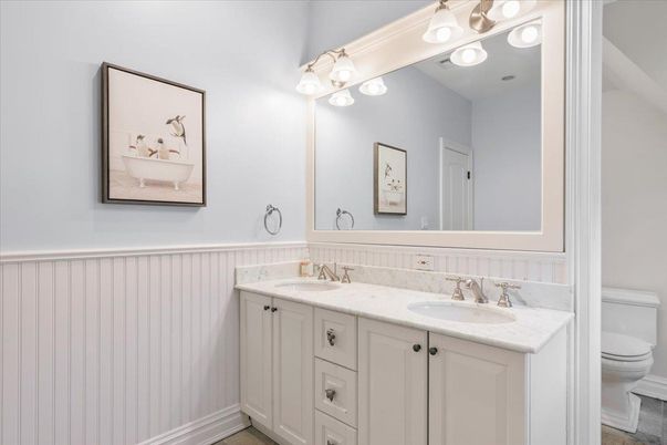 Bathroom, Dual Sink Vanities, Interior