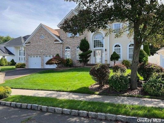 Attached, Exterior, Facade, Brick Facade, French Provincial