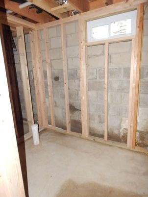 Empty room, Interior, Wooden Beams, Wooden Walls