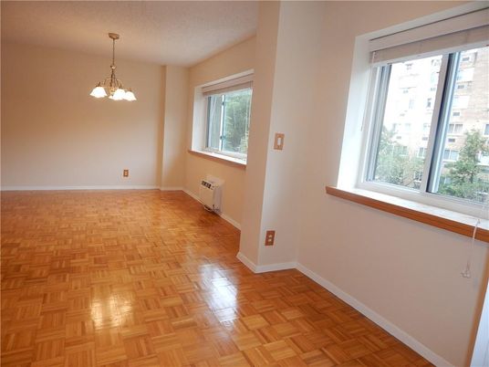 Empty room, Interior, Pendant Lights, Wood Texture Flooring