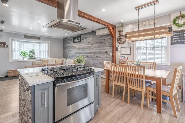 Dining room, Interior, Kitchen, Pendant Lights, Recessed Lighting, Stainless Steel Appliances, Wood Texture Flooring