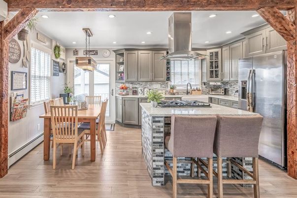 Dining room, Interior, Kitchen, Pendant Lights, Recessed Lighting, Stainless Steel Appliances, Wood Texture Flooring