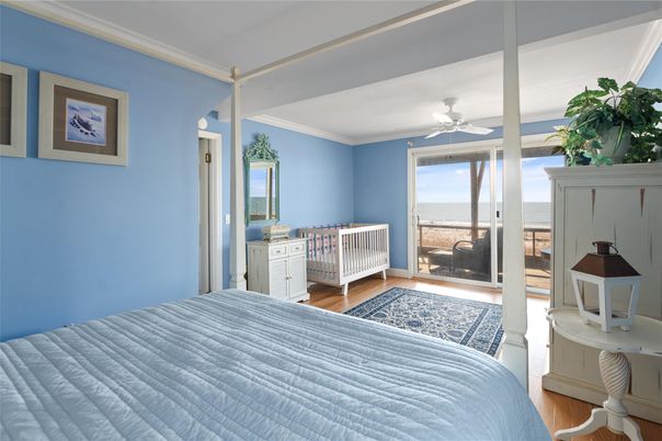 Bedroom, Interior, Water, Wood Texture Flooring
