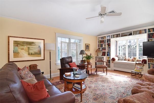 Interior, Living room