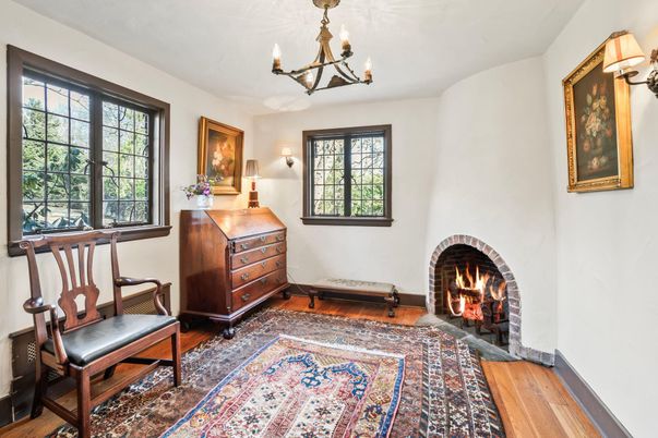 Chandelier, Fireplace, Interior, Wood Texture Flooring