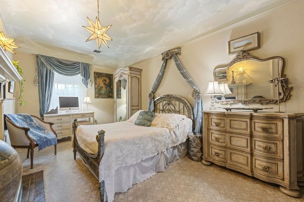 Bedroom, Interior, Pendant Lights