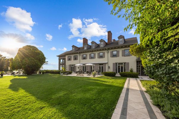 Backyard, Exterior, Facade, Georgian