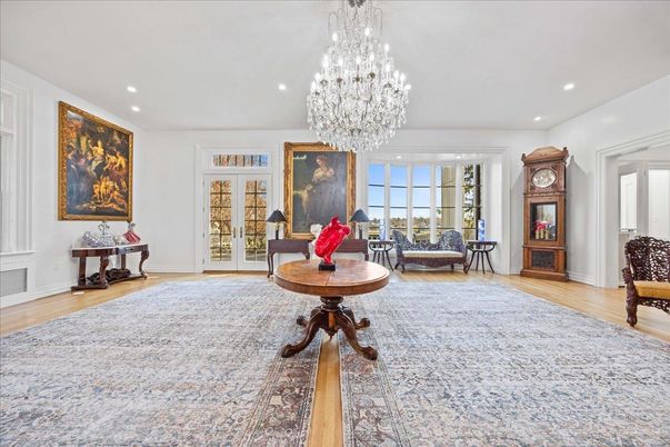Chandelier, Interior, Recessed Lighting, Wood Texture Flooring