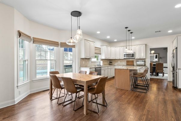 Dining room, Interior, Kitchen, Pendant Lights, Recessed Lighting, Wood Texture Flooring