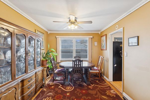 Dining room, Interior