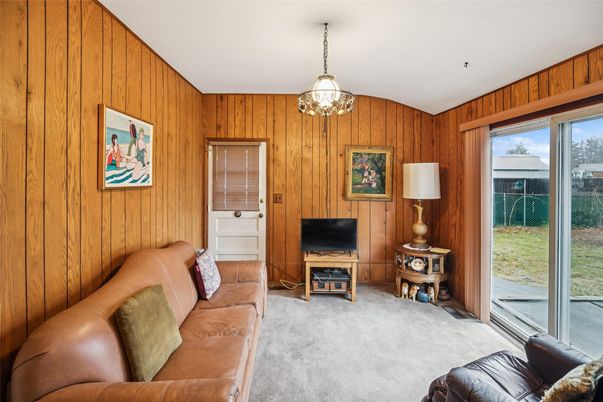 Interior, Living room, Pendant Lights, Wooden Walls