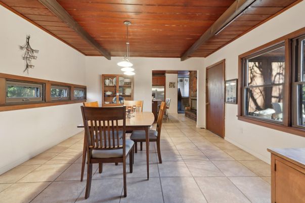 Dining room, Interior, Pendant Lights, Wooden Beams, Wooden Ceilings