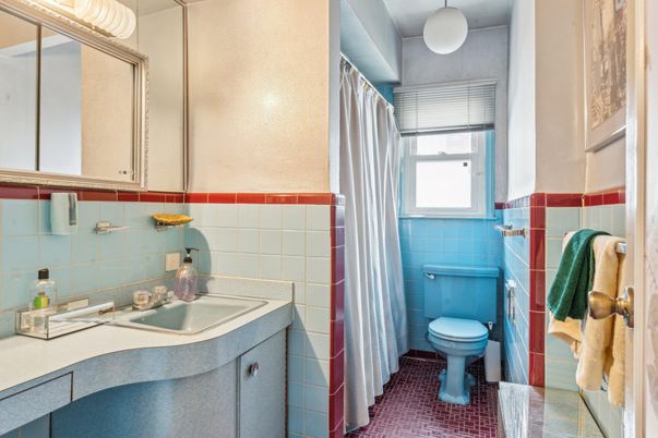 Bathroom, Interior, Pendant Lights
