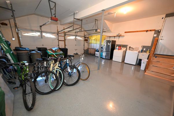 Garage, Interior, Washer