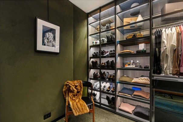 Interior, Walk-in Closets