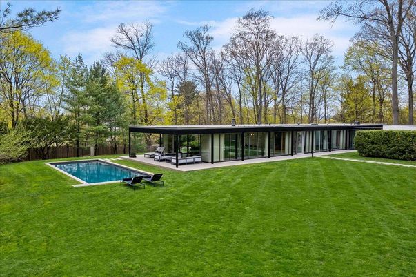 Backyard, Exterior, Pool