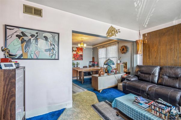 Chandelier, Interior, Living room
