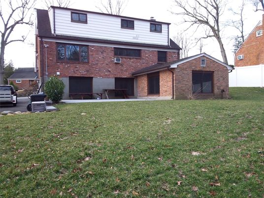 Backyard, Exterior, Facade, Brick Facade, Split Level