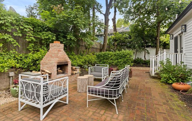 Exterior, Fireplace