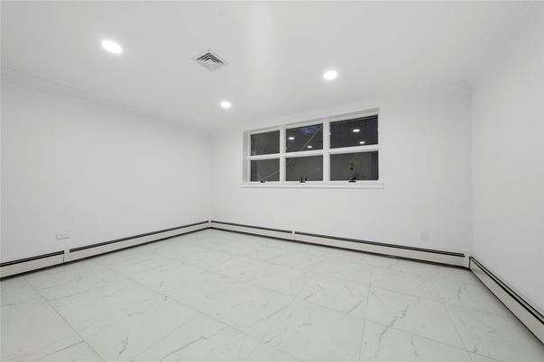 Empty room, Interior, Marble, Recessed Lighting