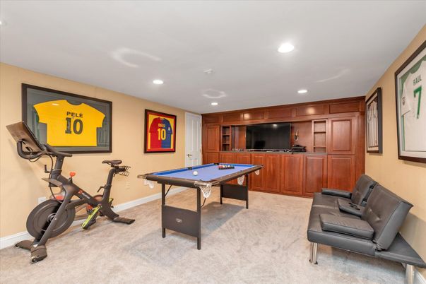 Billiard Table, Fitness Equipment, Game Room, Interior, Recessed Lighting