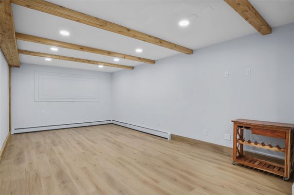Empty room, Interior, Recessed Lighting, Wooden Beams, Wood Texture Flooring