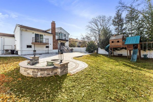 Backyard, Exterior, Playground