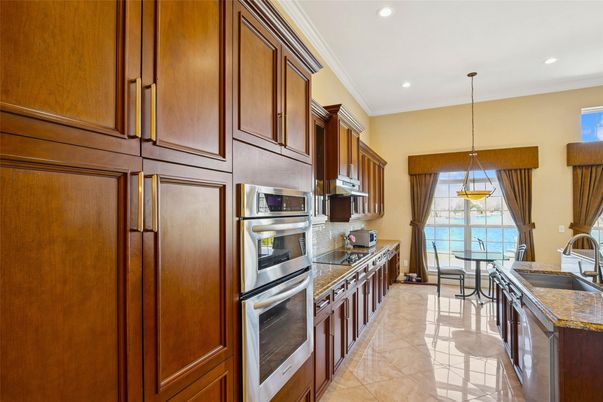 Interior, Kitchen, Pendant Lights, Recessed Lighting, Stainless Steel Appliances