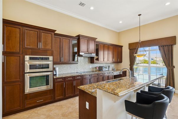 Interior, Kitchen, Pendant Lights, Recessed Lighting, Stainless Steel Appliances, Water